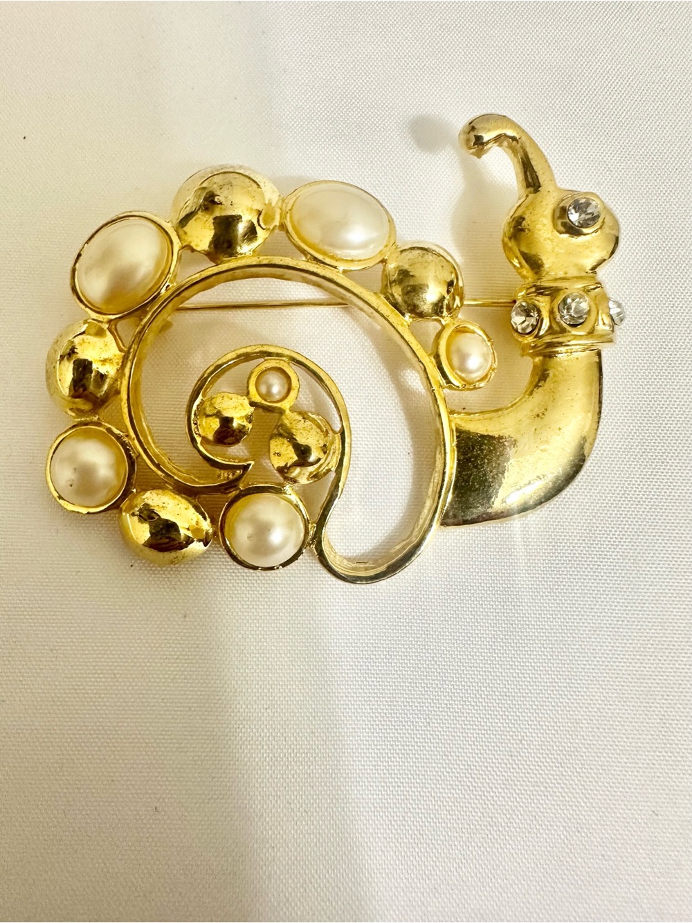 Vintage Gold-Plated Pearl Swirl Snail Brooch